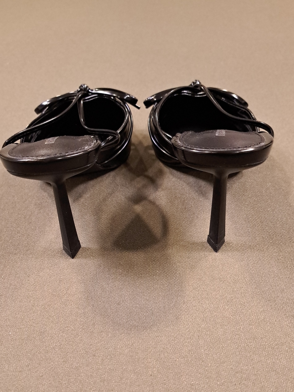 Madden Girl Bellsss Black Box Pumps - Color: Black - Size: 10 - Picture 5 of 10